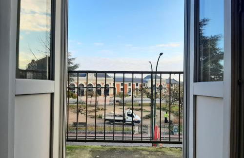 Grand T3 Lumineux - Balcon - 2 chambres - idéal familles & pros - Foto 18