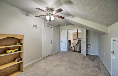 Spacious Seabrook Home with Patio 1 Mi to Beach! - Foto 38