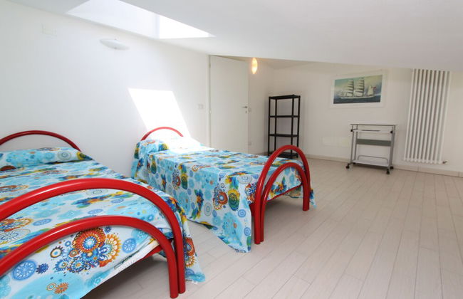 El Dorado Villas - Photo 11