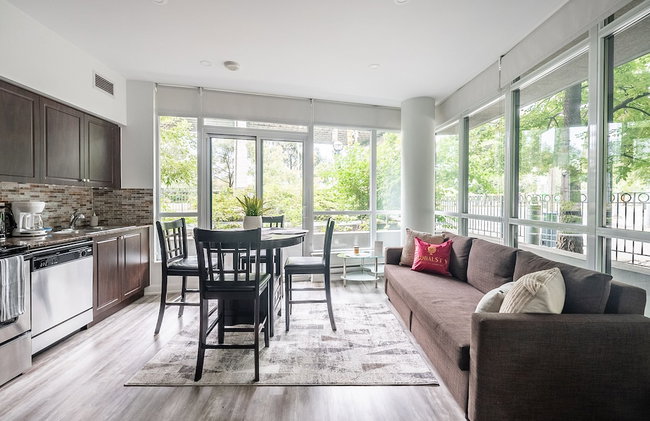 Fort York Suites Toronto - Photo 80