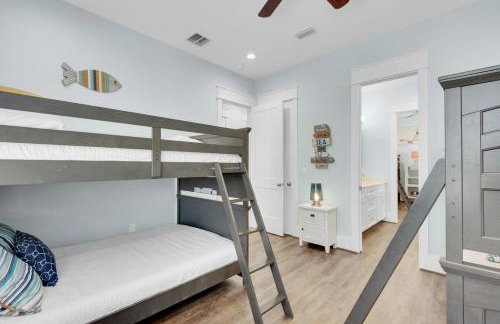 Breeze- New 2 blocks to beach - Sleeps 26 - Pool - Foto 15