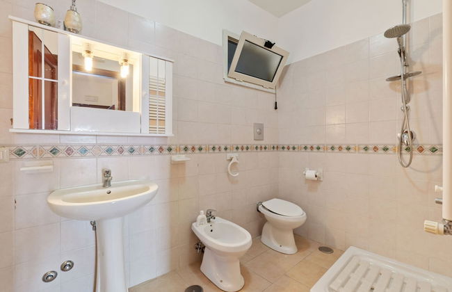 Apartment in Agropoli With Garden - Photo 19