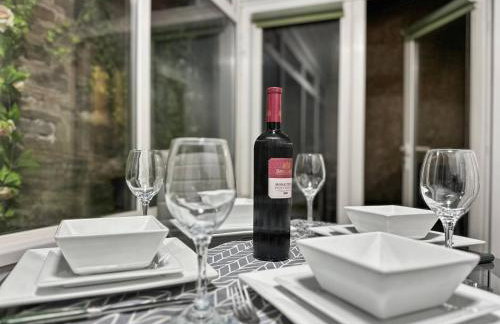 Dashing and Distinctive Dwelling w Rooftop Garden - Foto 40