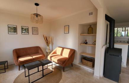 Maison avec piscine chauffée, centre village - Foto 17