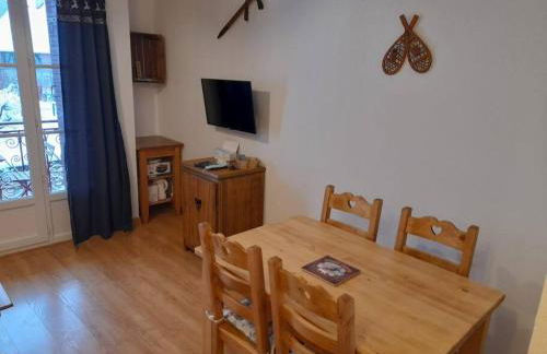 Superbe appartement Décoration montagne Centre Loudenvielle - Foto 13