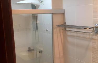 Flat Familiar a 400 metros do Hot Park com Piscinas e Conforto - Foto 33