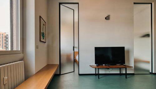 Just Urban Stays - Bilocale Retrò e di Design -10 min Duomo in tram - Foto 1