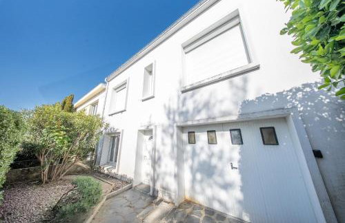 Spacieuse maison rénovée avec goût - Tout à pied - Foto 65