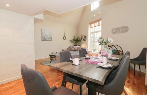 Pips Hideaway - Photo 7