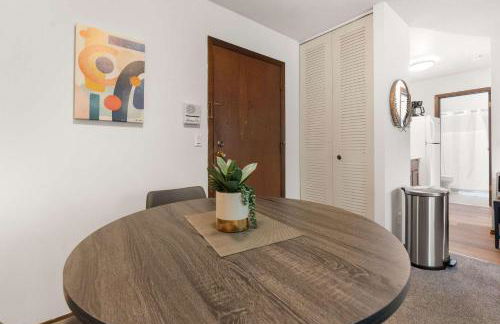 Close to Campus & Hospital with Free Parking - Fast Wifi - Foto 9