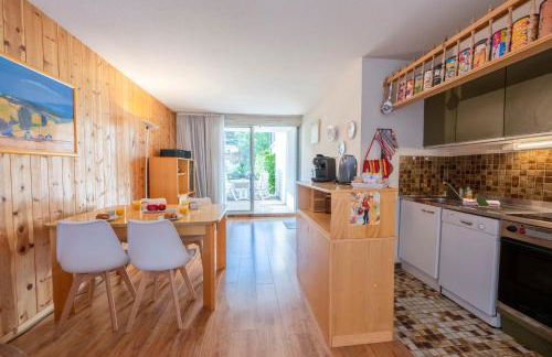 Petit Montagnard - WIFI - Parking - Terrasse - Foto 4