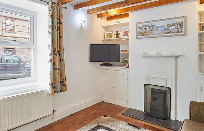 Host Stay Trefor Cottage - Photo 5