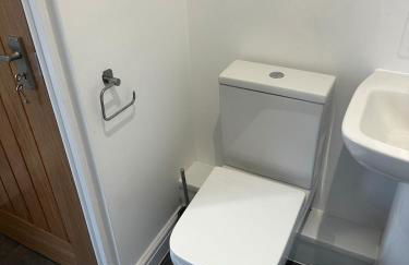 Town Centre Cosy Flat - Photo 8