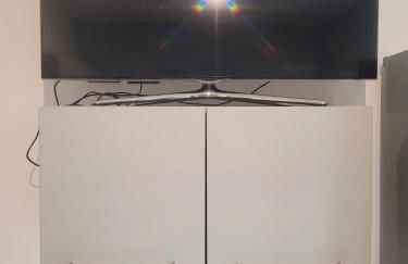 Apartment Sweet Retreat - Photo 7