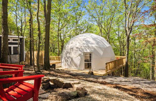 Luxe 2 Bed Dome w Hot Tub Deck Fire Pit & Bath - Foto 38