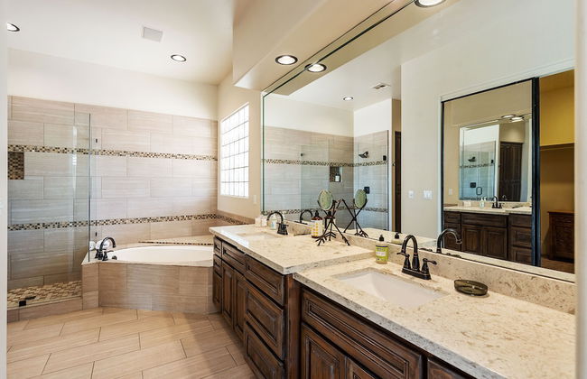 Restorative Oasis Ranch w Pool Spa - Photo 22