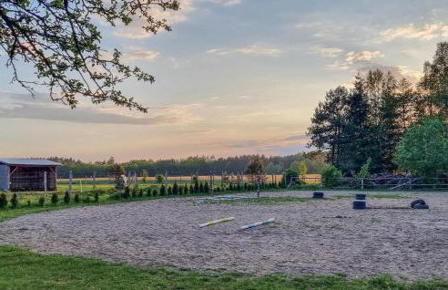 1 Bedroom Stunning Home In Rekowo - Foto 13