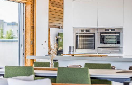 Breathtaking Home with Parking - Pass the Keys - Photo 20