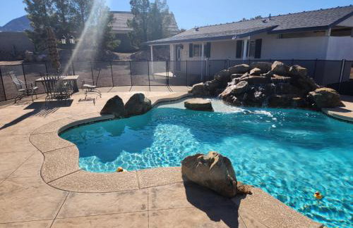 Spacious Desert Getaway! - Photo 42