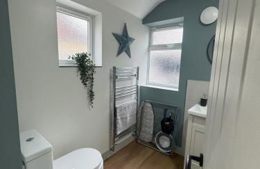 Stylish 3 Bed House in Fratton with Garden & Parking, Sleeps 6 - Foto 22
