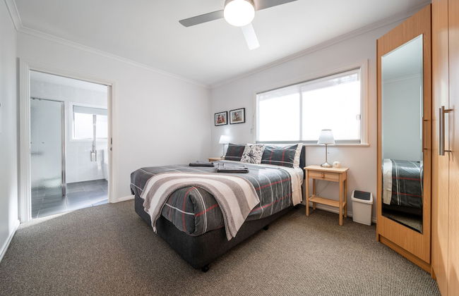 Emu Bay Holiday Homes - Photo 26