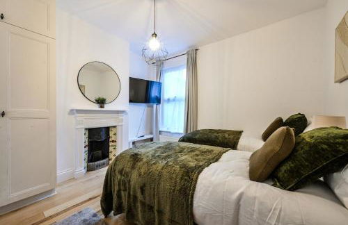 Beautiful Large 3 Bed 2 Bath Flat, Free Parking - Foto 20