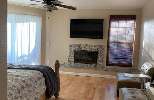 Pacific Breeze Right Next to Huntington Beach Pier! Steps from Beach!! - Photo 10