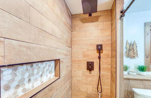 Private Dock, BBQ Ready Lakefront Fifield Home! - Foto 20