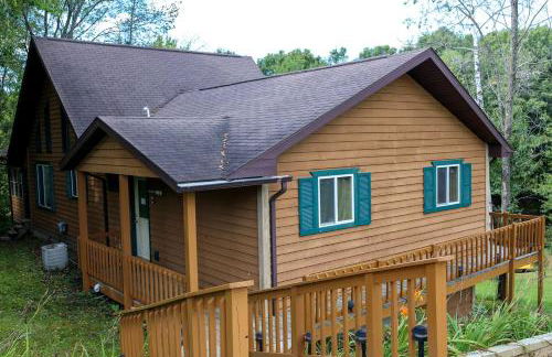 Family-Friendly Cabin Rental on a Private Lake near Wisconsin Dells - Photo 10