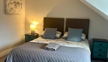 Central and Convenient with Private Parking - Foto 5