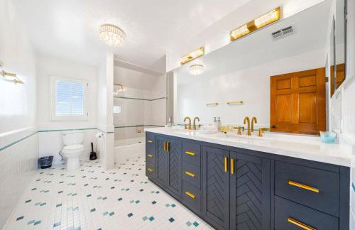 Beverly Hills 6BR Haven w Pool Hot Tub - Foto 55