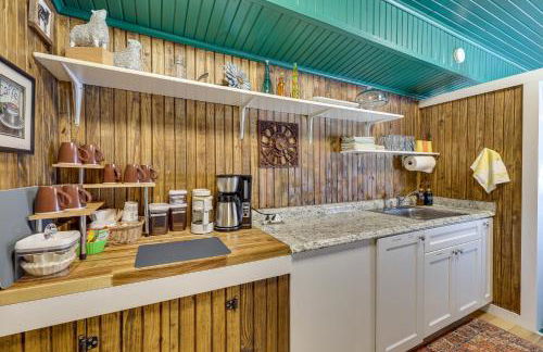 Charming Converted Railcar Studio in Joplin! - Foto 13