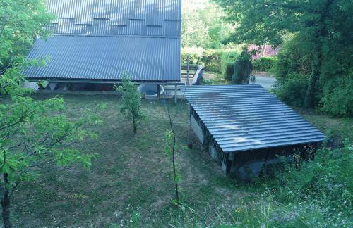 Plesivica Hillside Holiday Home with Hot -Tub - Foto 51