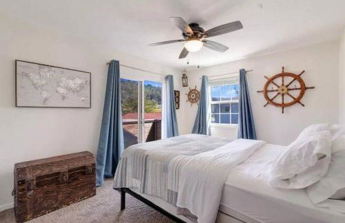 Pacifica Storybook Beach House - Photo 9
