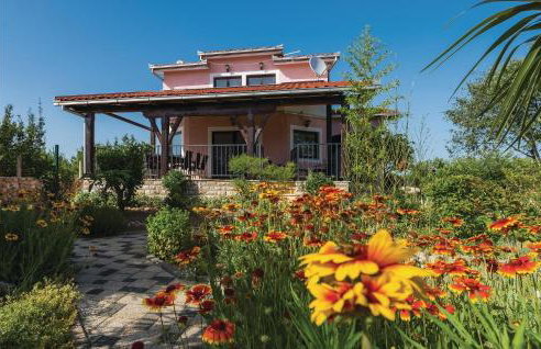 Nice Home In Cista Velika With Wifi - Photo 2