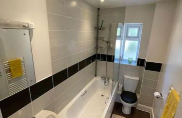 Beautiful Home in Dorset - Photo 26