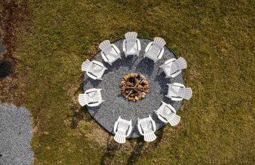 The Orchard, a family friendly home- hot tub, fire pit, yard games - Foto 33