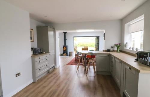 Shipton Hill View - Photo 13