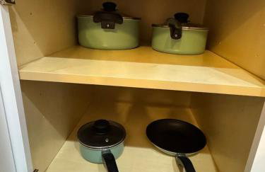 Modern Entire 2-Bedroom House for 6 Guests at University City - Foto 16