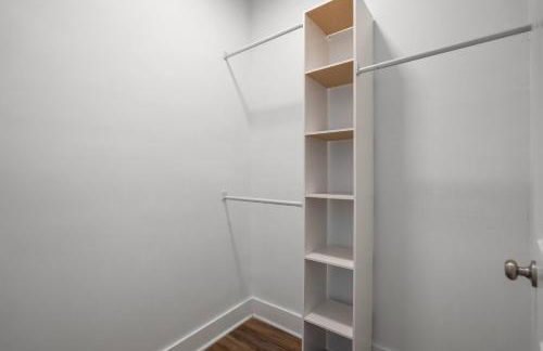 Grandma's Farm on 6 acres with Lighted Barn and River Access - Foto 71