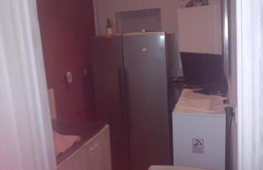 First Floor Flat - Foto 9