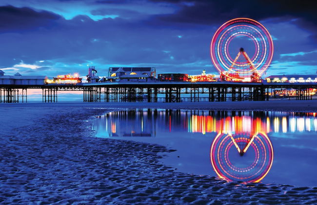 Albert Luxury Hottub and Jacuzzi Apartments - Photo 16