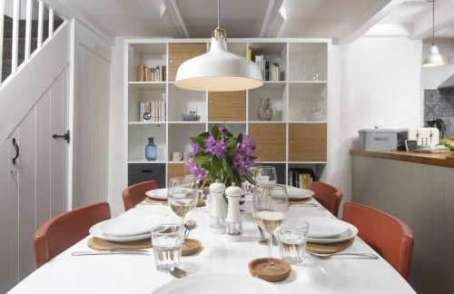 Piskey Cottage, Mousehole - Close to Harbourside - Free WiFi - Free Parking - Photo 3