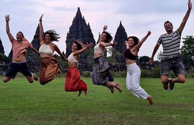 Alquiler de coche con conductor en Yogyakarta - Foto 1