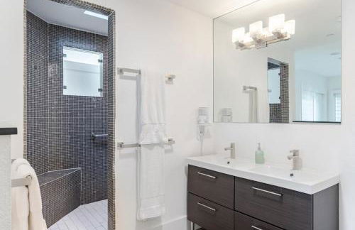 Lagoon Living Offsite and Family Retreat! - Foto 51