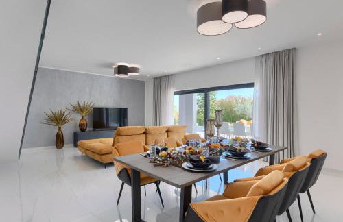 Villa Tonchi 3 Bedroom Private Pool BBQ & Garden - Foto 15