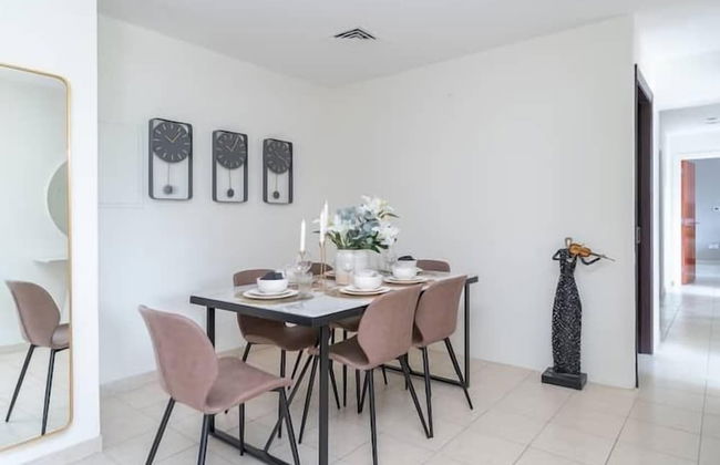 Vogue - Spacious 3BHK Greens & Views - Photo 19