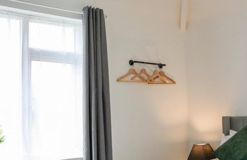 3 Bedroom House with Free Parking - Foto 49