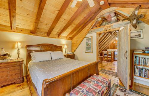 Rustic Searsport Cabin Loft and Sunroom on 10 Acres - Foto 20