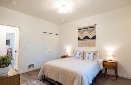 Modern Townhome Enclosed Garage WD - Foto 15